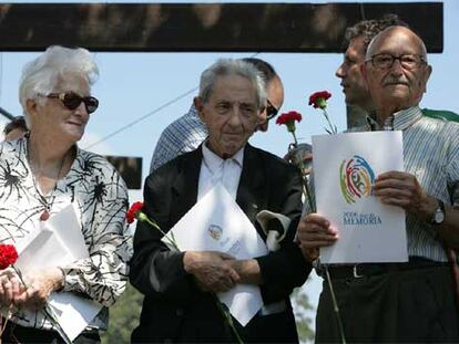 Homenaje a las víctimas en la isla de San Simón
