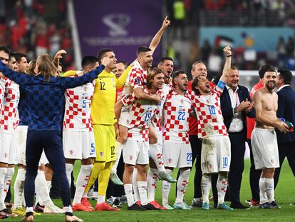 Los jugadores de Croacia celebran el tercer puesto en el Mundial de Qatar 2022, este sábado.