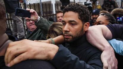 Jussie Smollet, tras pagar la fianza este viernes. 