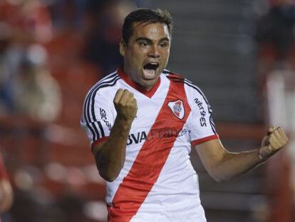 Gabriel Mercado celebra un gol del River Plate.