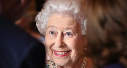 La reina Isabel II sonríe el pasado 23 de julio tras el nacimiento de su biznieto.