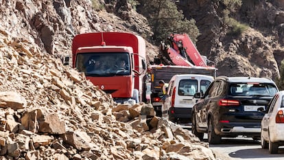 Atasco, el pasado martes, en la carretera que lleva desde R203 que va desde Marrakech a Amndar.