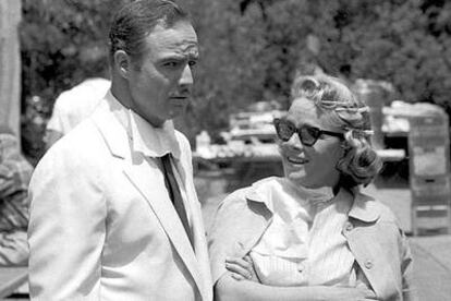 Jocelyn y Marlon Brando, en una imagen de 1962.