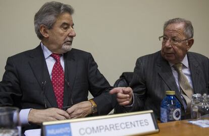 Xes&uacute;s Palmou y Dositeo Rodr&iacute;guez, en una comparecencia en el Parlamento.