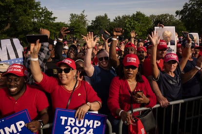 Seguidores de Trump en el mitin del Bronx (Nuevaa York), este jueves.