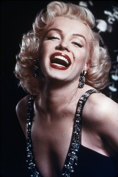 Marilyn Monroe parece ser más reconhecida por sua repercussão social e artística que por sua carreira como atriz. Embora não tenha chegado a conquistar a crítica por suas interpretações, conseguiu dois Globos de Ouro e um David de Donatello. Na imagem, a atriz fotografada em 1954.