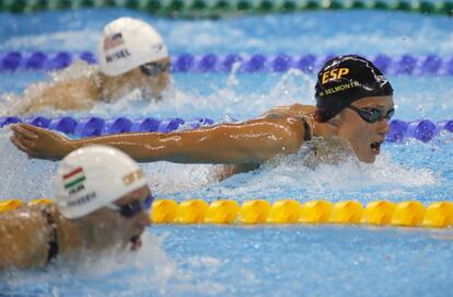 La nedadora hongaresa, Katinka Hosszú, la catalana Mireia Belmonte i la nord-americana Elizabeth Beisel durant la prova de classificació de 400m combinat individual femení.