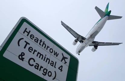 Aeropuerto londinense de Heathrow. 