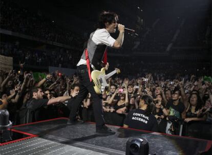 El cantante y guitarrista del grupo Green Day, Billie Joe Amstrong, durante el concierto en Madrid.