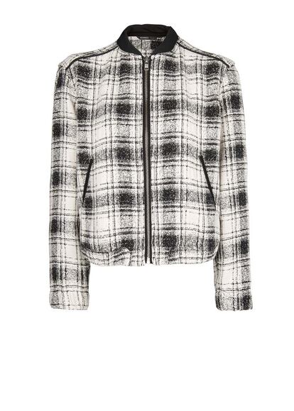 Bomber de algodón con cuello contraste de Mango (35,99 euros).