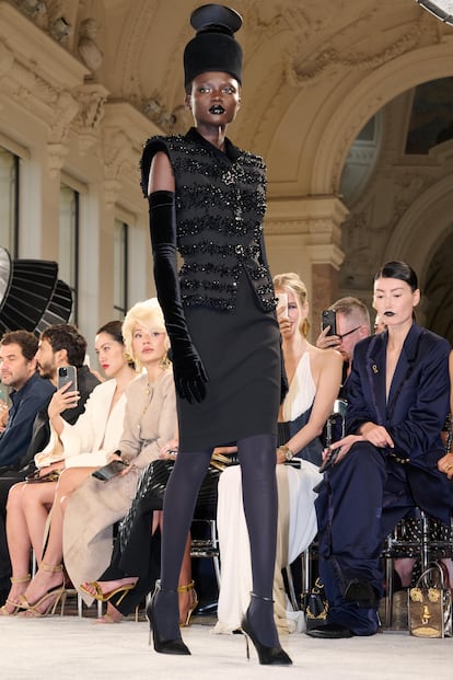 SCHIAPARELLI ALTA COSTURA O-I 2025/26 Desfile