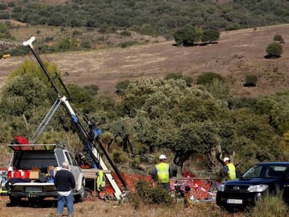 Empleados de Berkeley en la explotación minera de uranio en Retortillo, Salamanca.