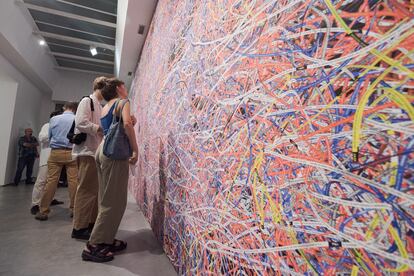 Vista de la exposición 'Turbulencias', de Daniel Canogar, en Max Estrella.