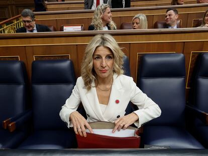 La líder de Sumar, vicepresidenta segunda y ministra de Trabajo, Yolanda Díaz, en el Congreso, el 15 de noviembre.