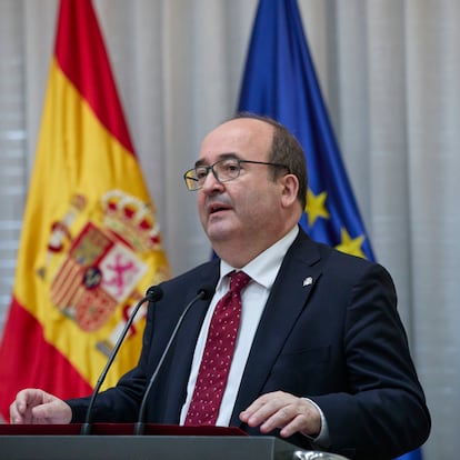 El ministro de Cultura y exministro de Política Territorial y Función Pública, Miquel Iceta interviene en el acto de nombramiento de l nueva ministra de Función Pública, en la Secretaría General de la Función Pública, a 12 de julio de 2021, en Madrid (España). Montero suma las competencias de Función Pública después de que el BOE publicara este lunes dos reales decretos con los cambios anunciados el pasado sábado por el presidente del Gobierno para la remodelación del Ejecutivo de coalición del PSOE y Unidas Podemos.
12 JULIO 2021;GOBIERNO;COALICIÓN
Jesús Hellín / Europa Press
12/07/2021