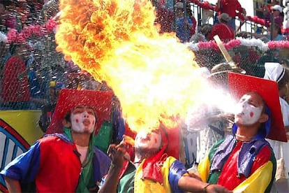 También ha habido desfiles carnavalescos en la ciudad colombiana de Barranquilla, donde se ha celebrado el desfile de la Gran Parada de Fantasía, declarado por la UNESCO patrimonio oral e inmaterial de la humanidad.