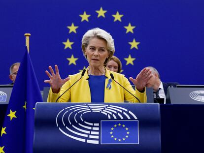 La presidenta de la Comisión Europea, Ursula von der Leyen, en su intervención en el Parlamento Europeo en el debate del estado de la Unión, este miércoles en Estrasburgo (Francia).