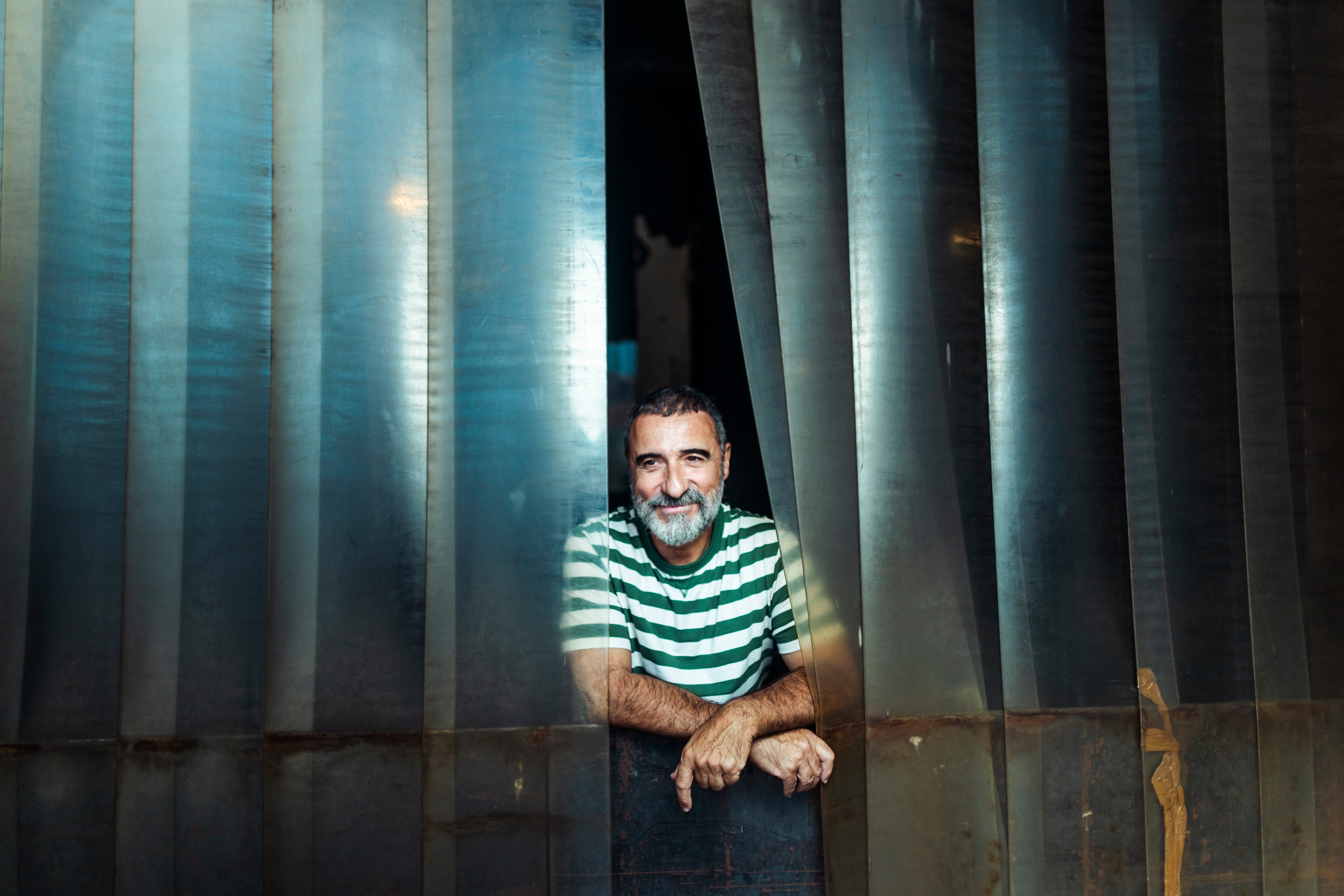 El fotógrafo Jesús Ugalde, en el Matadero, en Madrid.