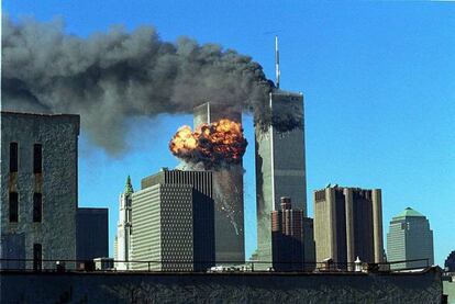 Atentado contra las Torres Gemelas de Nueva York en 2001.