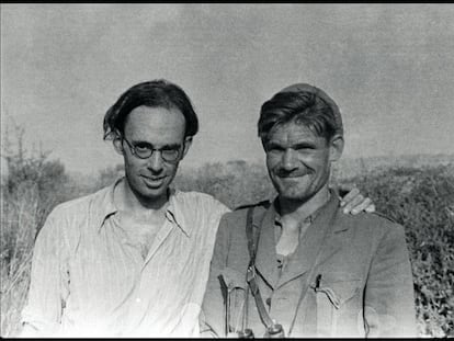 Claud Cockburn (izquierda), junto al comandante británico Fred Copeman, en Brunete en 1937.
