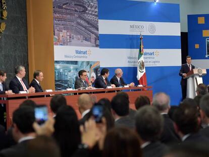 Peña Nieto se reúne con los directivos de Walmart en Los Pinos.