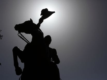 Estatua del líder de la independencia de Chile, el general Bernardo O'Higgins.