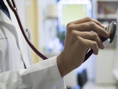 Médico de familia en un centro de salud de Vigo.