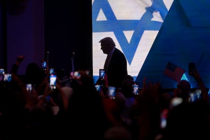 El candidato republicano Donald Trump asiste a la Conferencia del Consejo Israel Americano (IAC) en Washington, el 19 de septiembre.