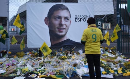 Torcedor faz homenagem a Sala em Nantes.