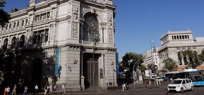 Fachada del Banco de España. 