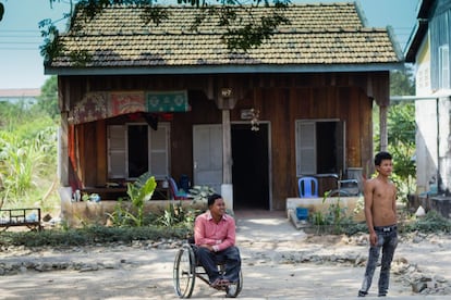 Bantey Prieb fue el segundo centro de formación para discapacitados creado en Camboya y uno de los dos que continúan activos. En la actualidad, 111 discapacitados físicos y mentales residen allí, 22 de ellos mujeres.