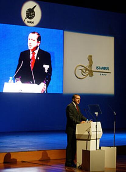El primer ministro turco, Recep Tayyip Erdogan, en su intervención en el Foro.