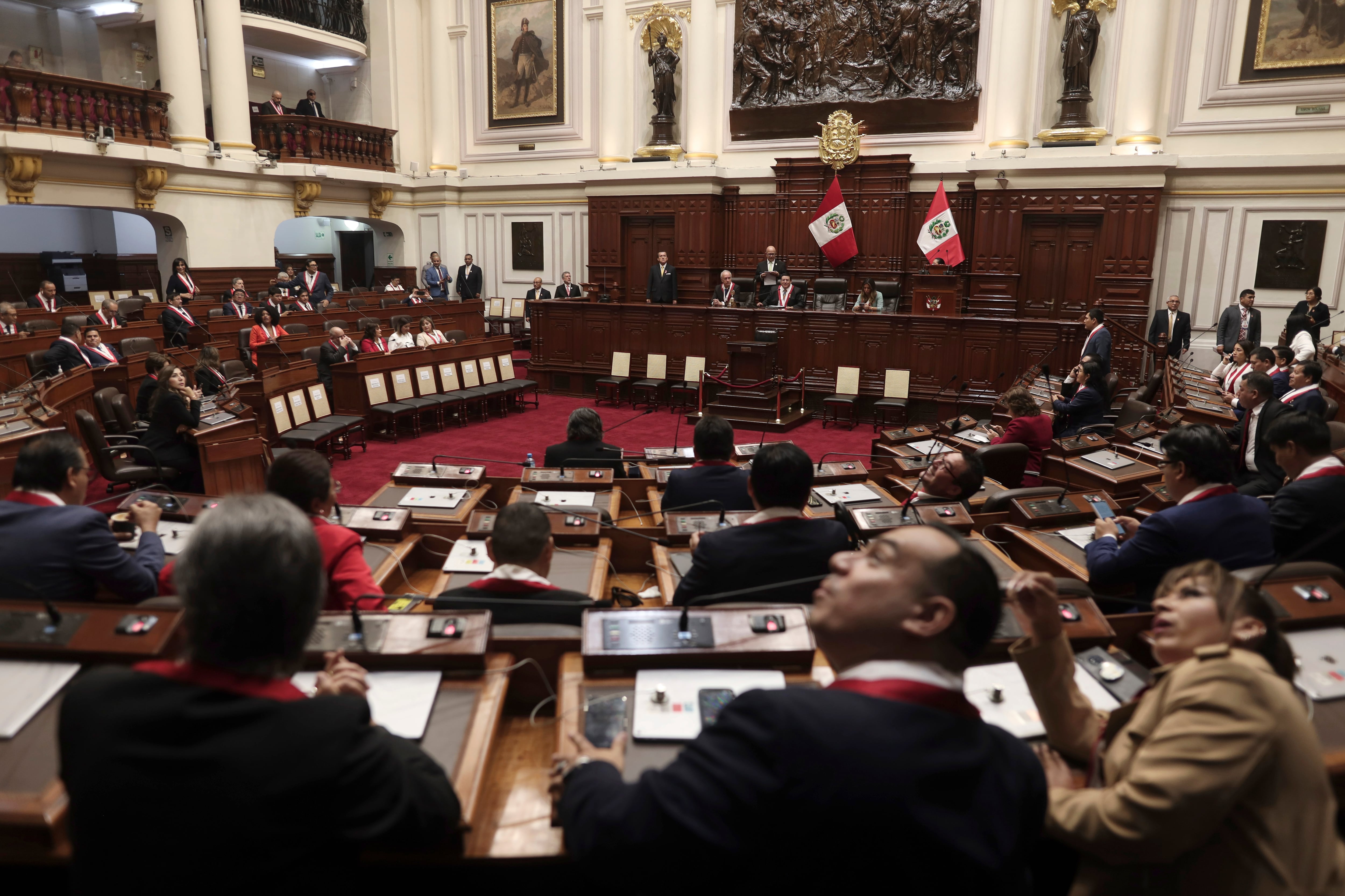 El Parlamento que hizo caer presidentes estrena Senado: el desafío del próximo Gobierno en Perú