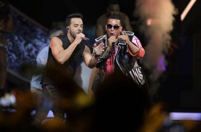 Imagen de archivo de los autores de &#039;Despacito&#039;, Luis Fonsi y Daddy Yankee, durante un concierto en Florida.