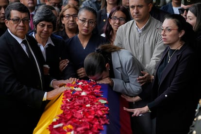 Funeral del capitán Francisco Merchán, asesinado por las FARC, en Mongua, Colombia, el 25 de agosto.
