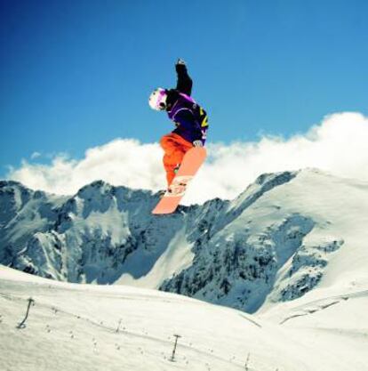 El snowpark de la estación francesa de Saint-Lary.