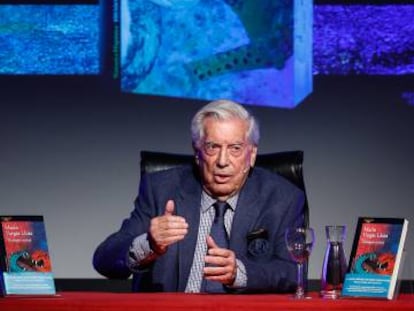 Mario Vargas Llosa, durante la presentación el lunes de 'Tiempos recios', en la Casa de América de Madrid.
