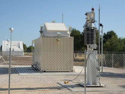 Radar de viguilancia aeroespacial del Ejército del Aire en la base de Morón de la Frontera (Sevilla).