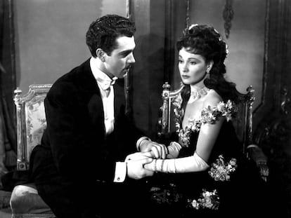 Kieron Moore y Vivien Leigh, en la versi&oacute;n f&iacute;lmica de Ana Karenina dirigida en 1948 por Julien Duvivier. 