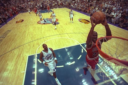 Michael Jordan en un partido de la NBA, el 8 de junio de 1997.