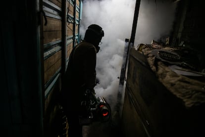 Fumigación de viviendas en el distrito de Comas.