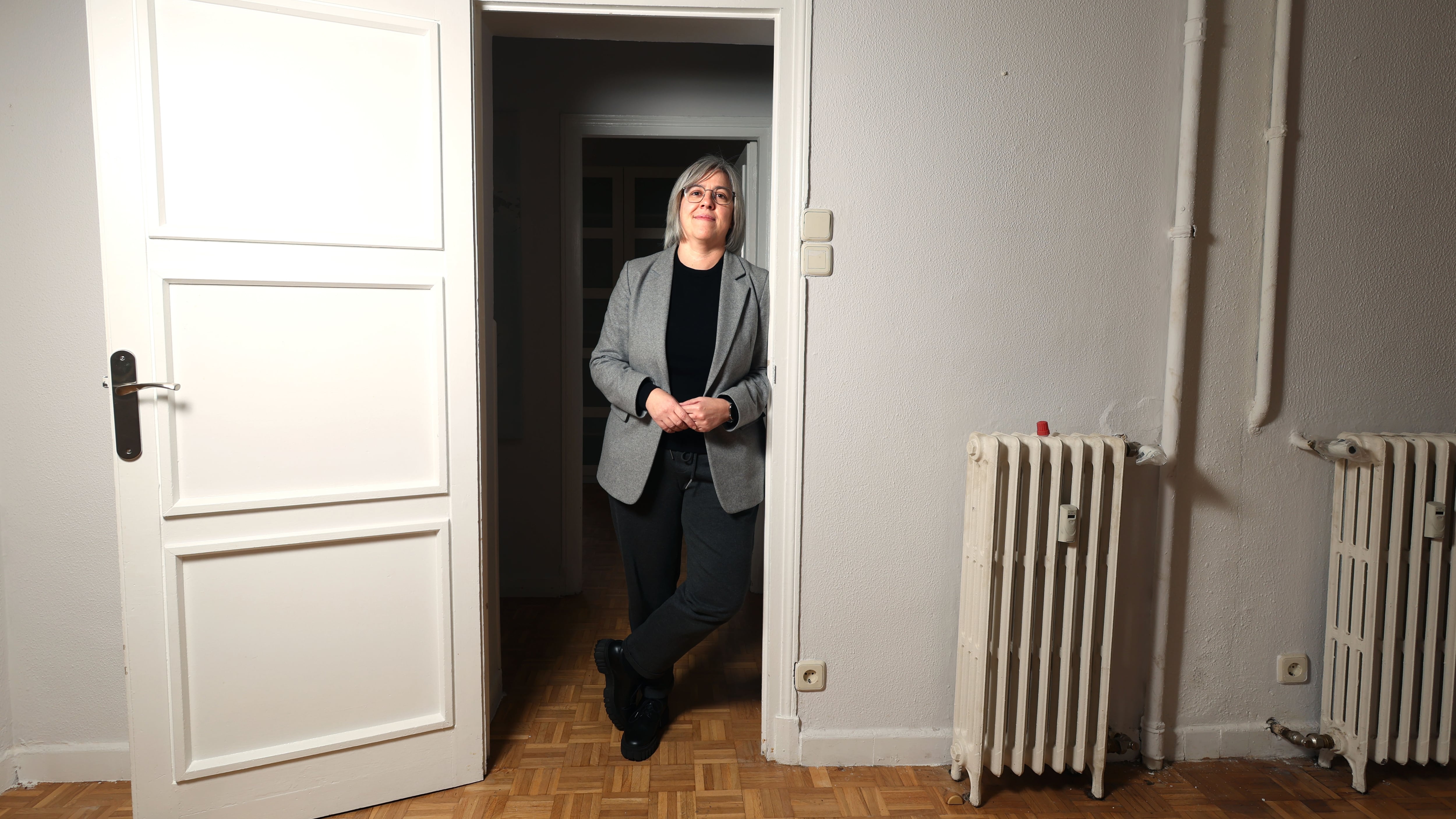 Leire Iglesias, presidenta de Casa47, en una de las viviendas que gestiona la entidad en Madrid.
