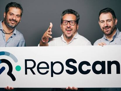 Josep Coll, fundador y CEO de RepScan, junto a Alejandro Castellano y Coque Moreno, los otros dos fundadores de la compañía.