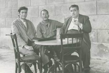 Julio Cortázar, Chino López y José Lezama Lima (de izquierda a derecha), en La Habana en 1963.