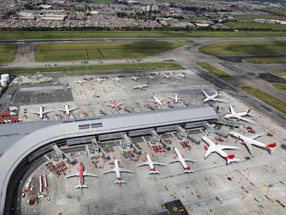 El aeropuerto El Dorado en Bogotá, Colombia