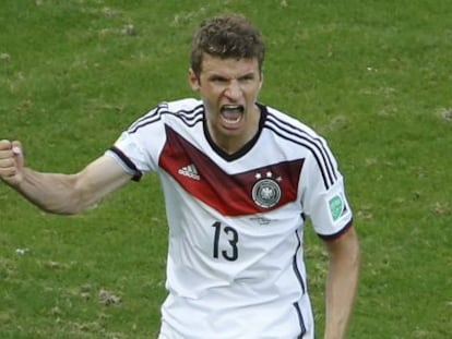 Thomas Mueller celebrando el gol tras marcar un penalti contra Portugal. 