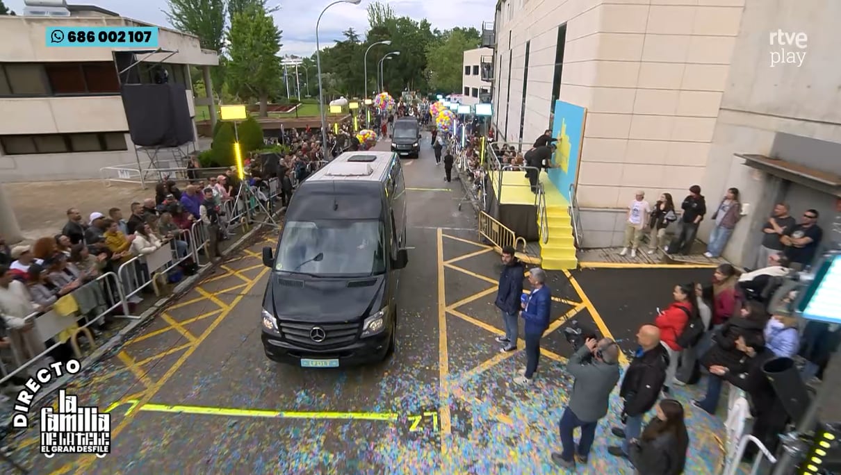 Un momento del comienzo de 'El gran desfile' de RTVE.