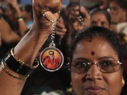 Una mujer protesta contra la violencia sexual en India
