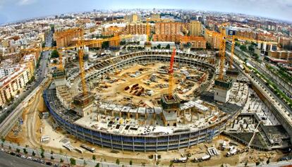 Obras en el solar donde se construye el nuevo estadio del Valencia C.F.