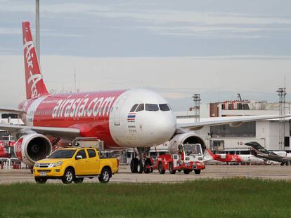 Un avión de la compañía AirAsia en Tailandia. 